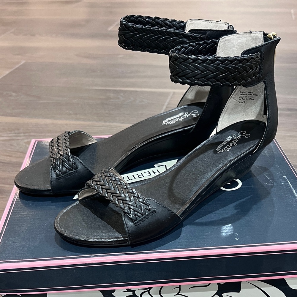 NEW Seychelles Women's Spelling Bee Wedge Sandal Black 7.5